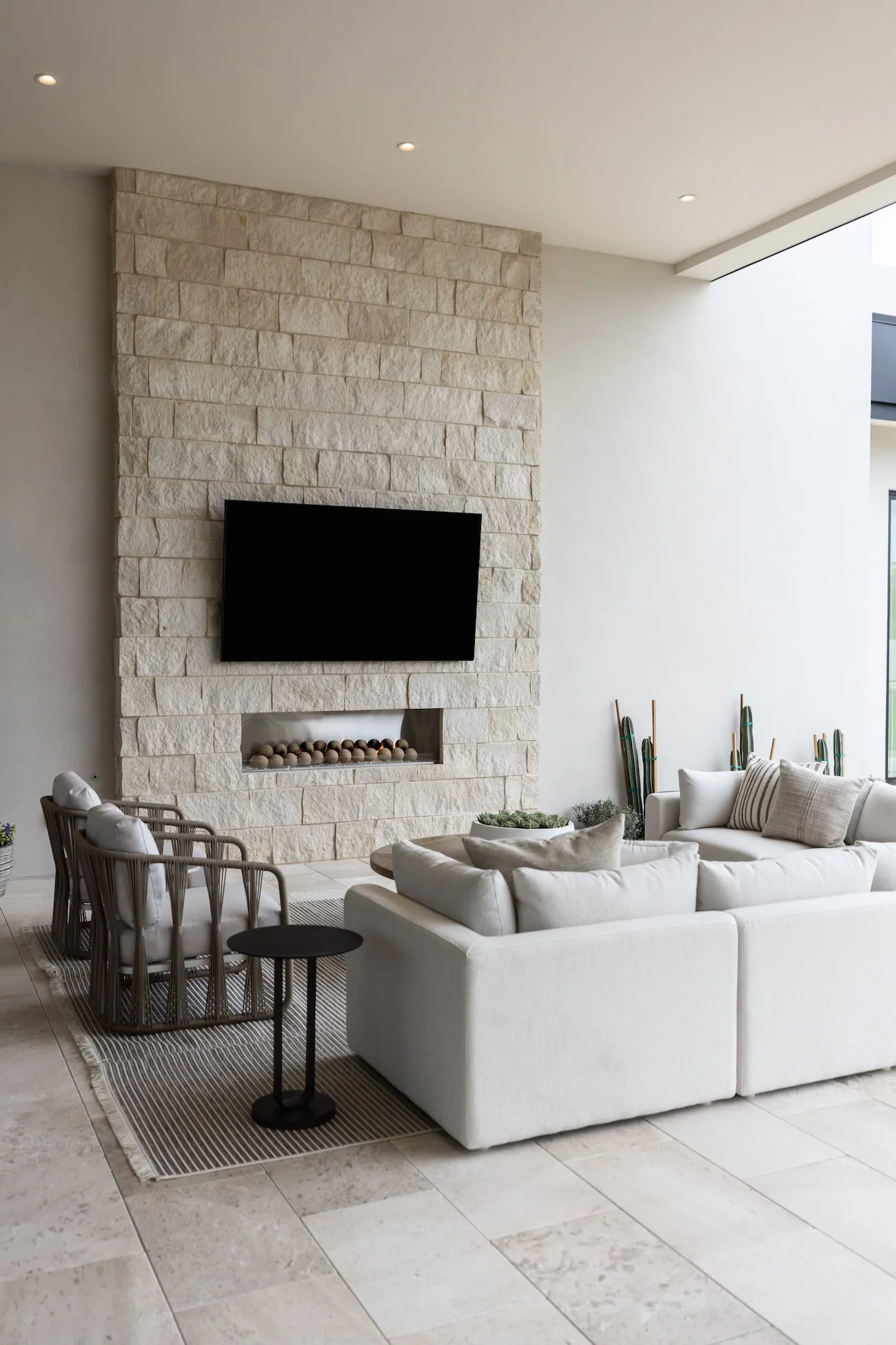 Douglas End Table - Image 9