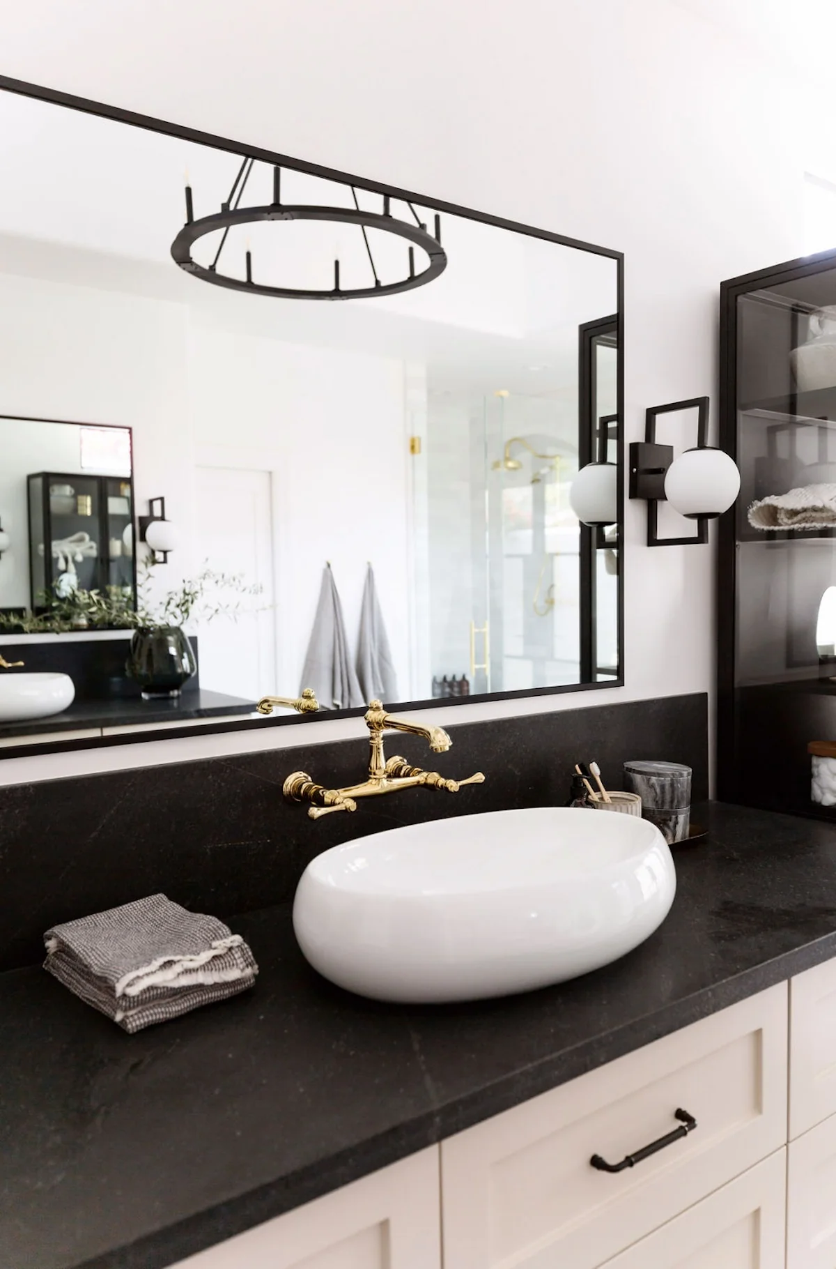 English Country Wall Mount Bathroom Faucet - Image 5