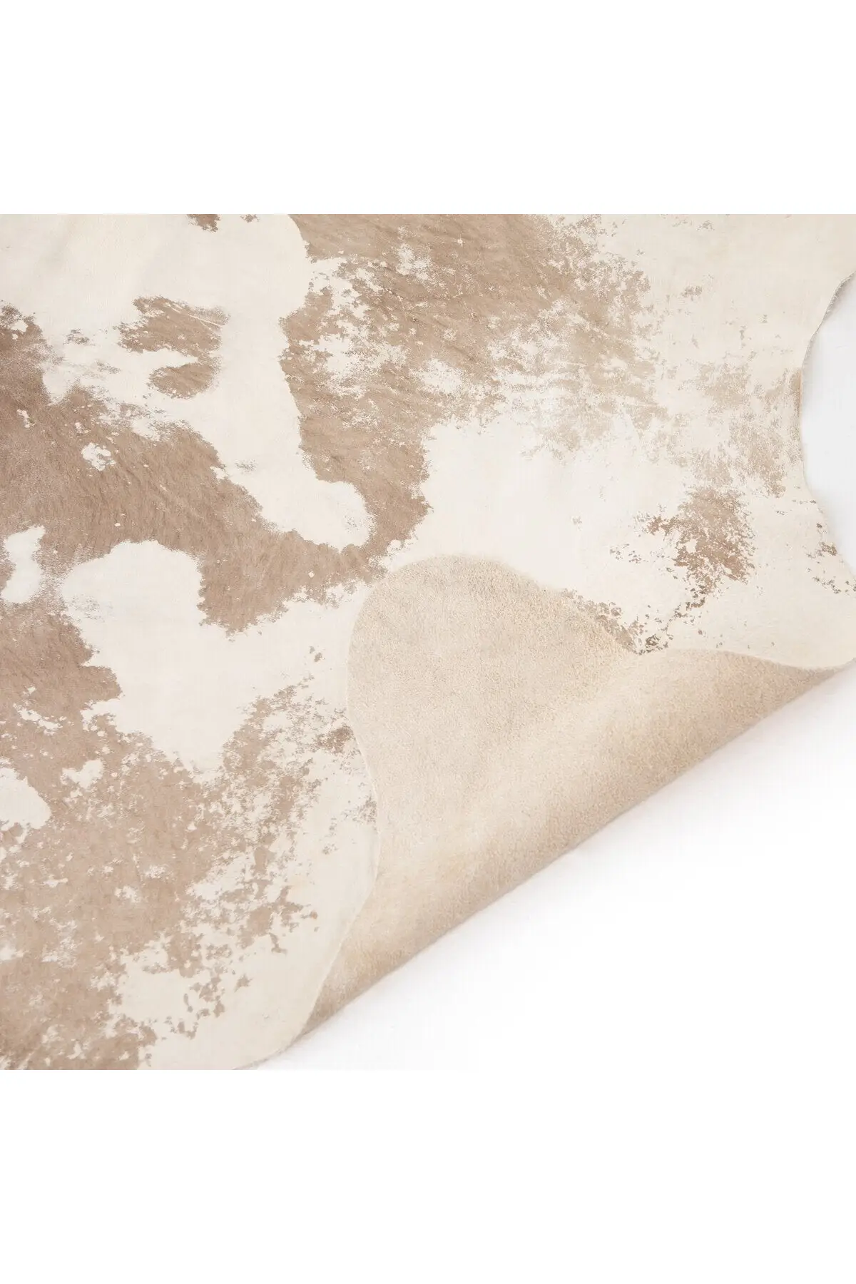 Harland Modern Cowhide Rug - Warm Brown - Image 4