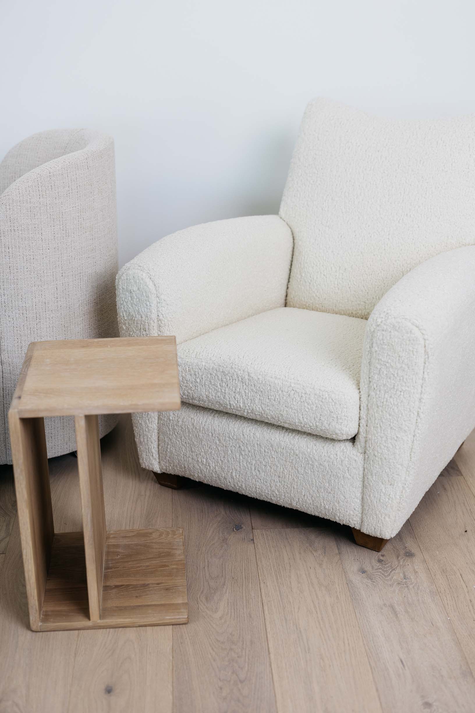 Hiroki Accent Table - Image 4