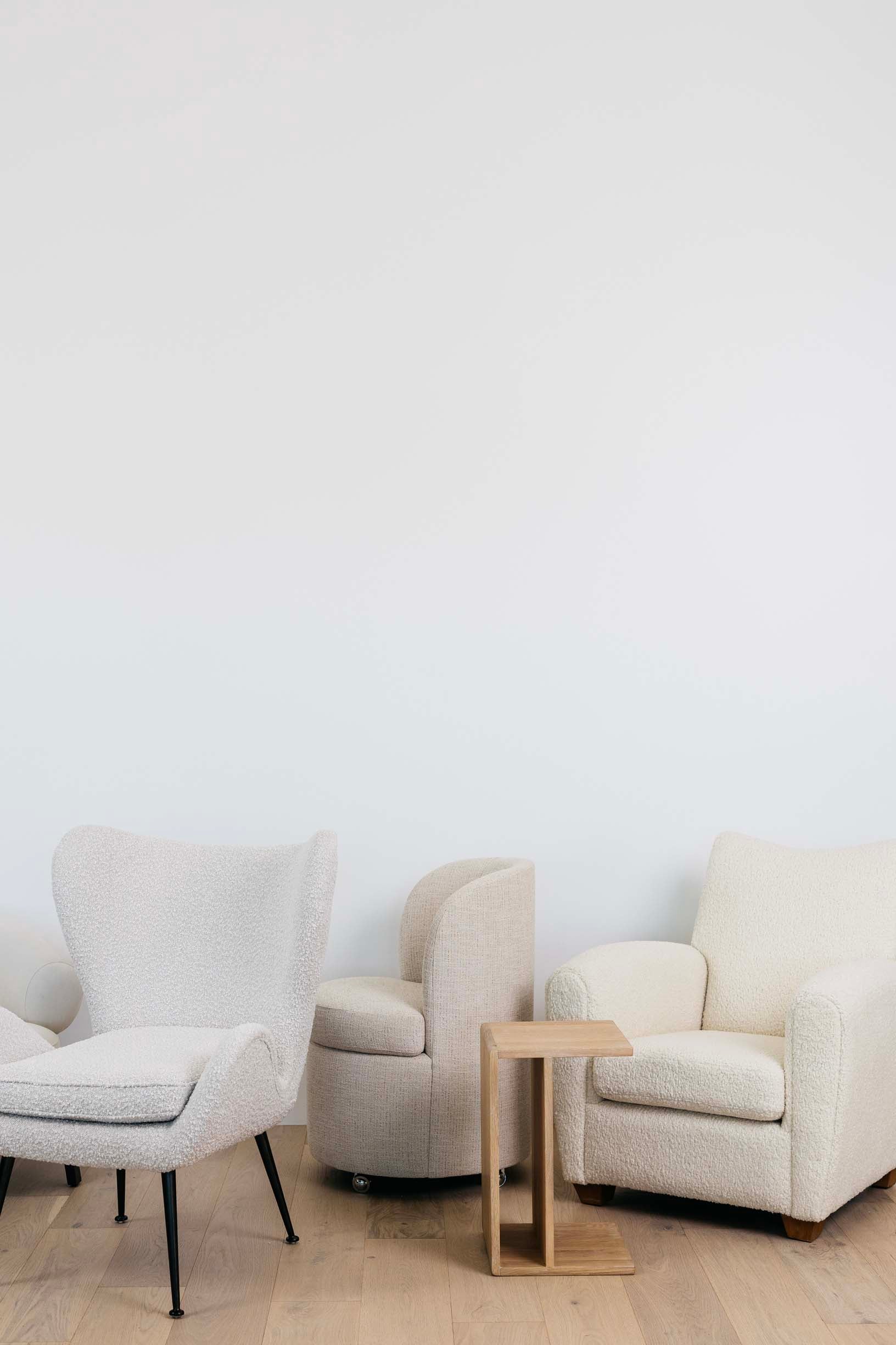 Hiroki Accent Table - Image 5