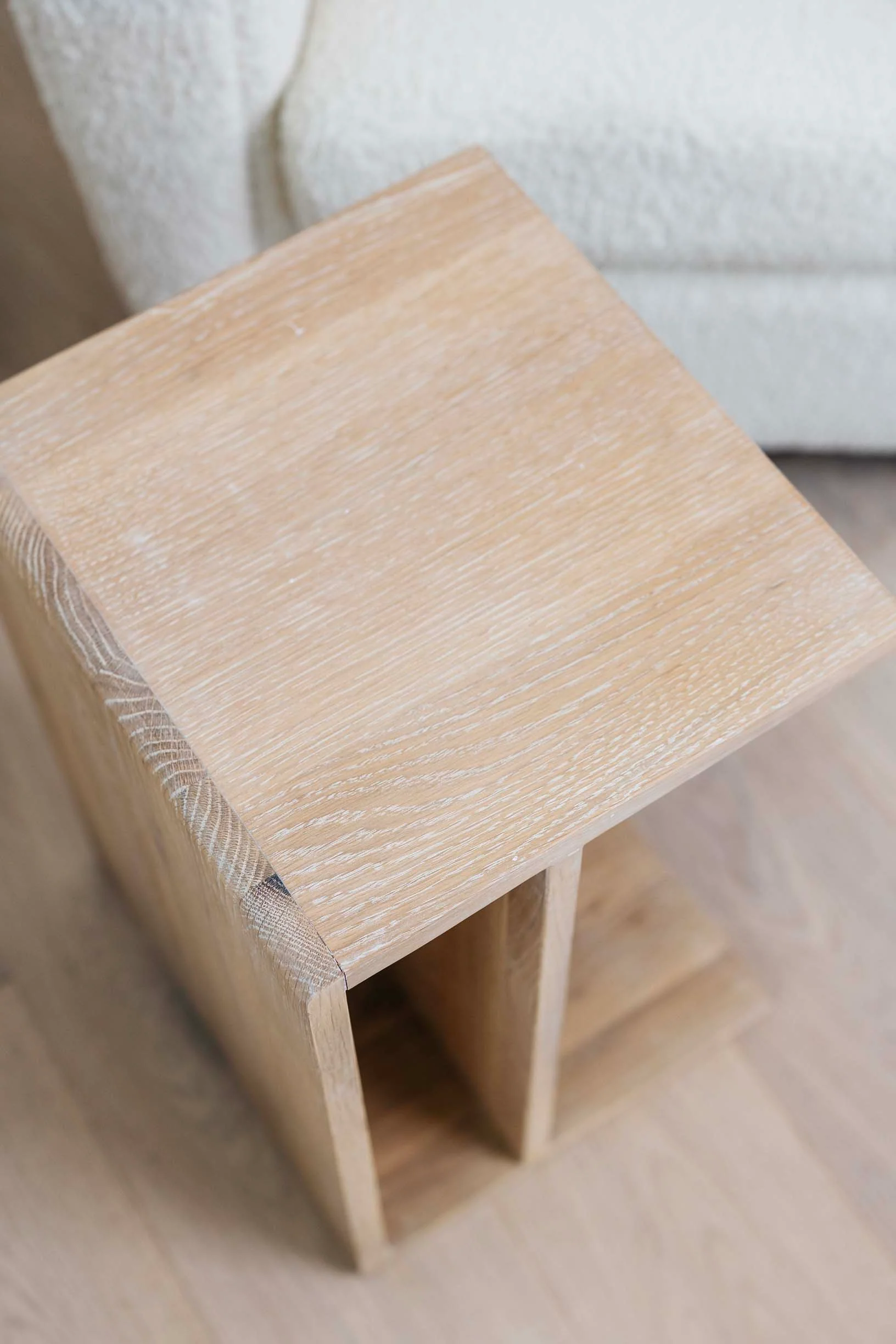 Hiroki Accent Table - Image 6