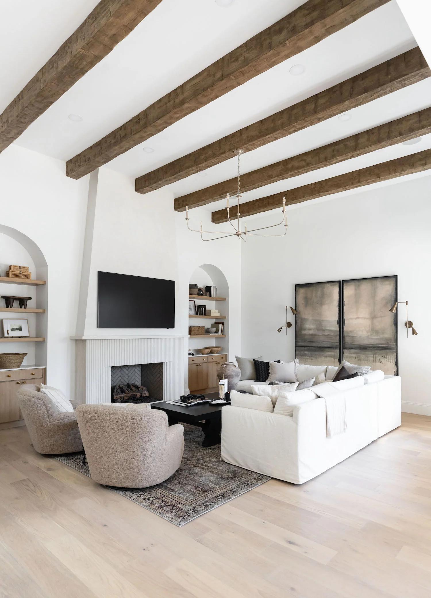 Nottaway Large Chandelier - Image 12