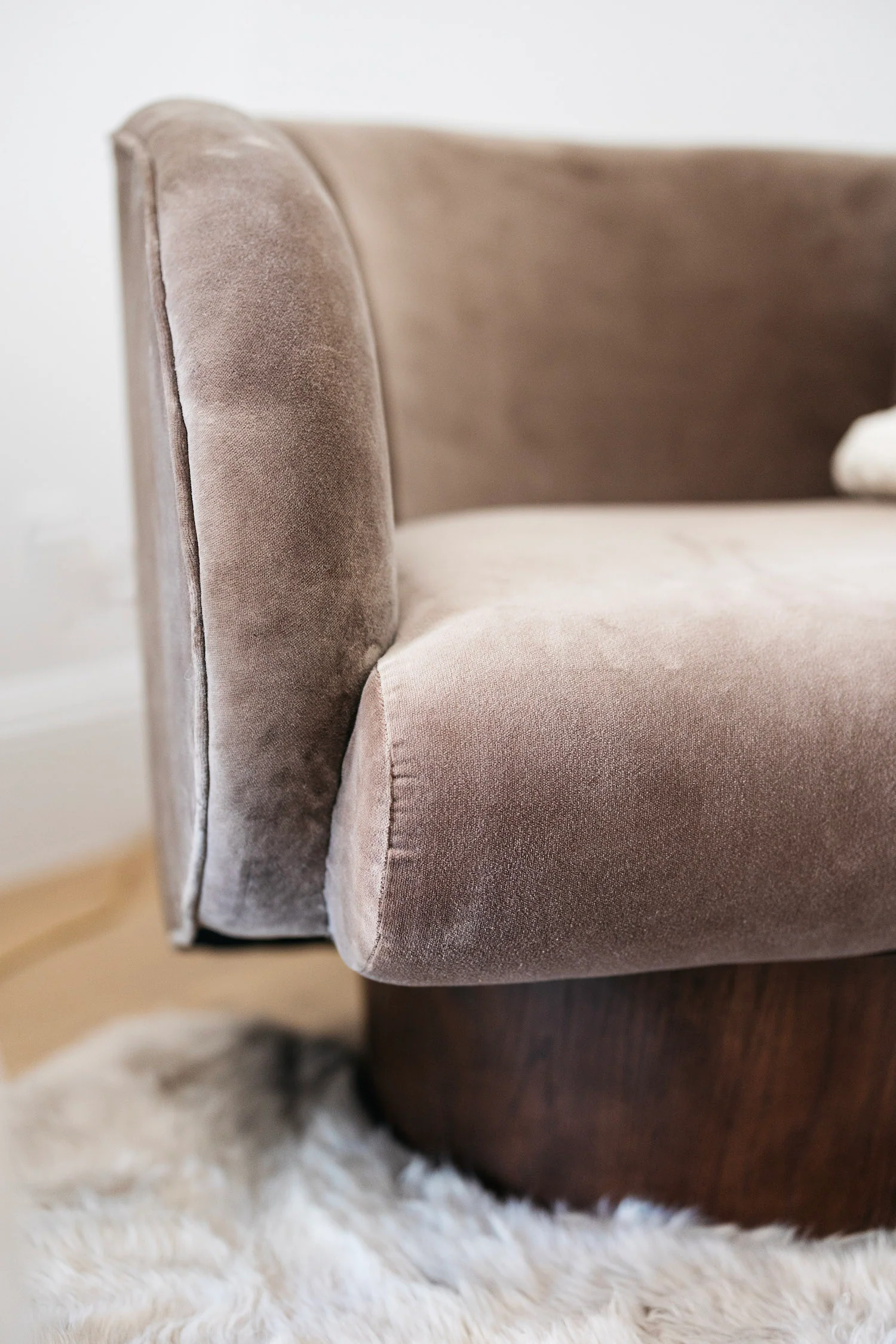 Rotunda Swivel Accent Chair - Image 12