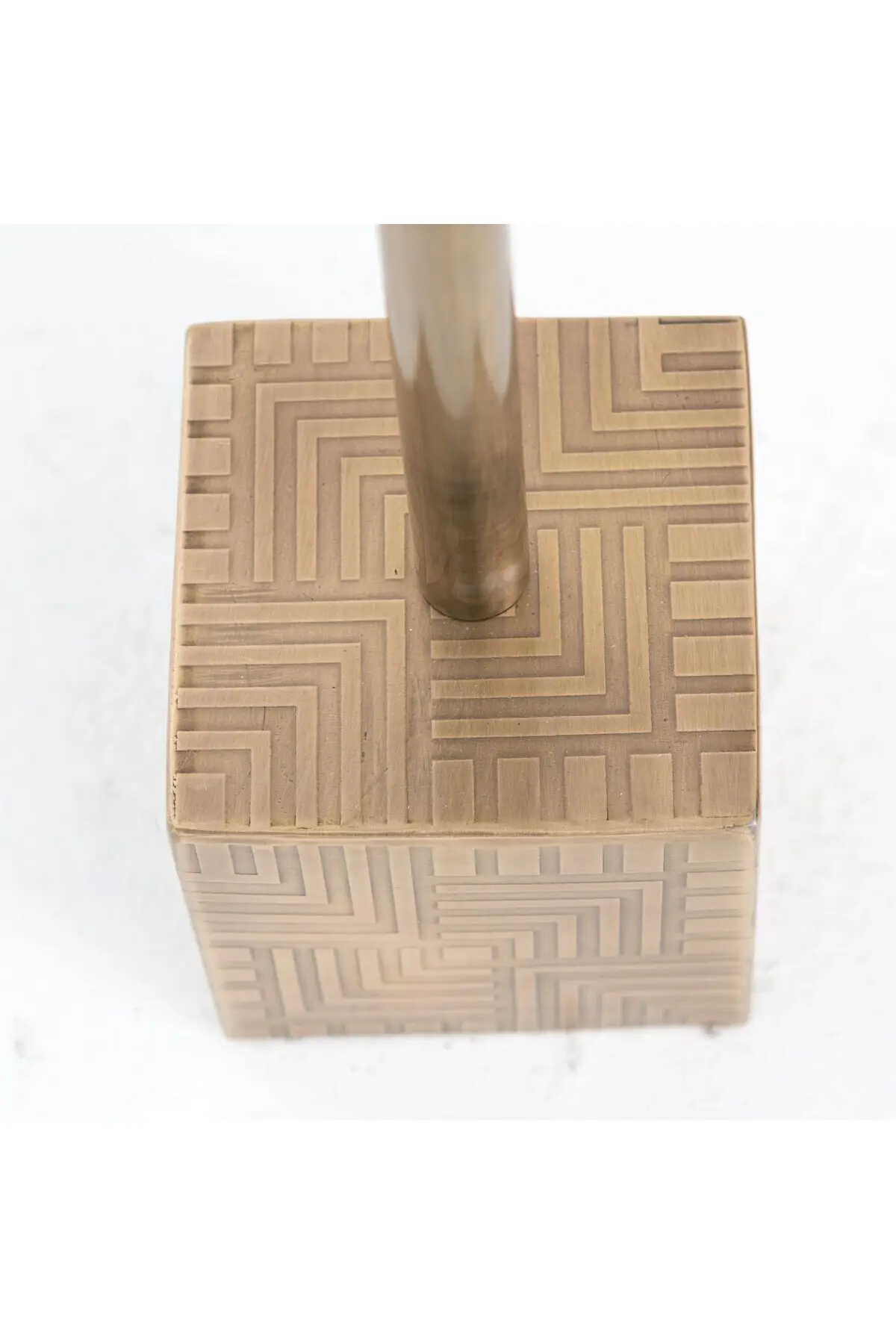 Sirius Adjustable Accent Table - Image 4